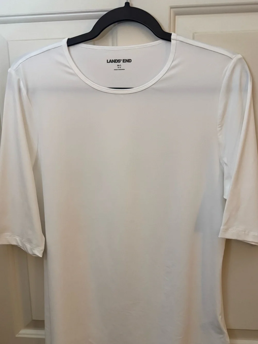Lands' End Swim Tee Rash Guard UPF 50 in White Size - M/L or 10-12  **NWOT**